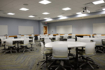 Leveraging Active Learning Classrooms for Student Collaboration and ...